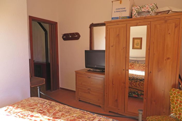 Image No.26-2 Bed Property for sale