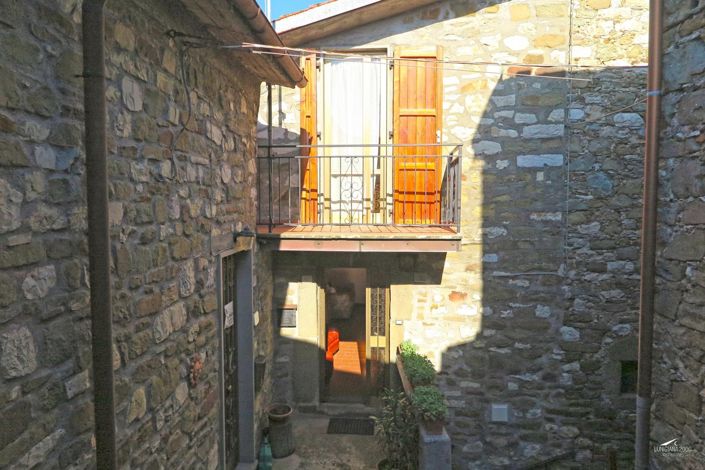 Image No.3-2 Bed Property for sale