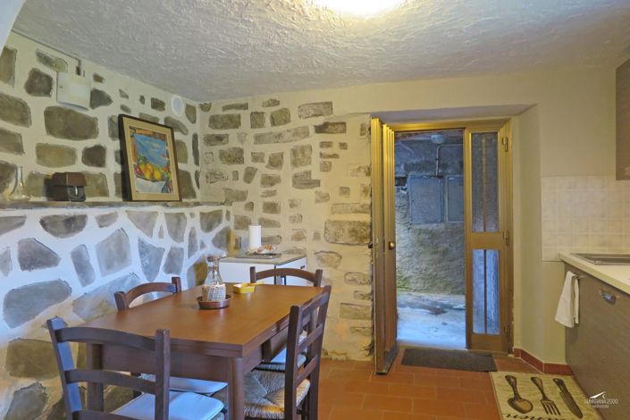 Image No.6-2 Bed Property for sale