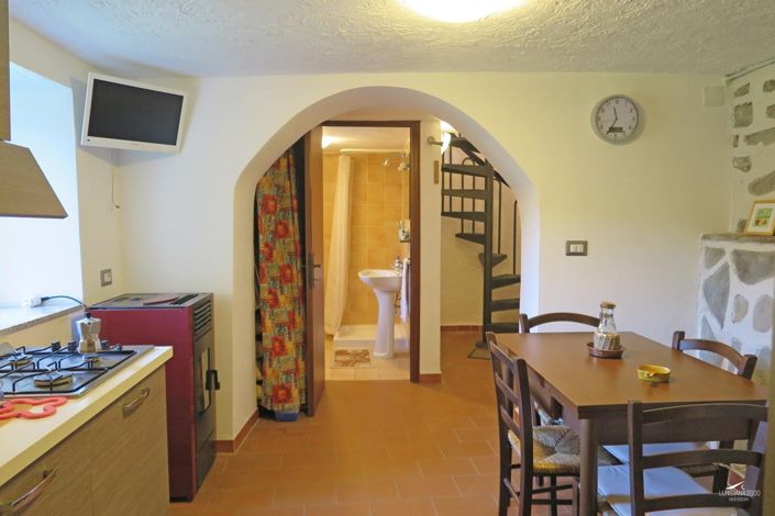 Image No.8-2 Bed Property for sale