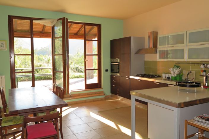 Image No.10-3 Bed Property for sale