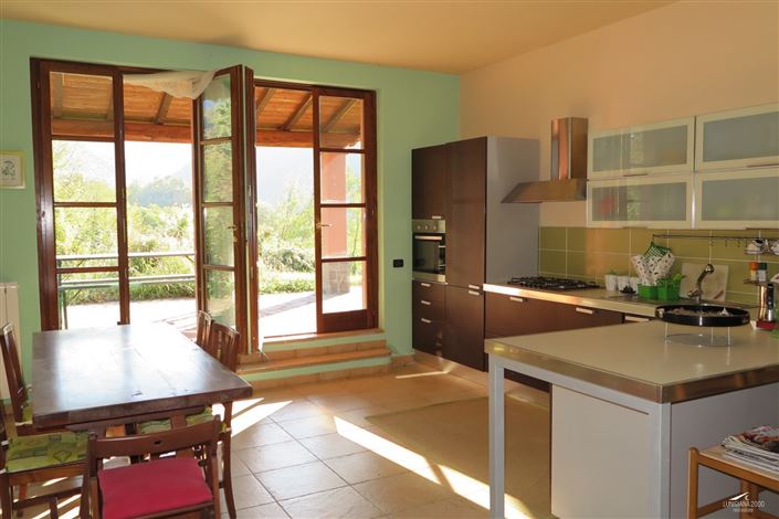 Image No.10-3 Bed Property for sale