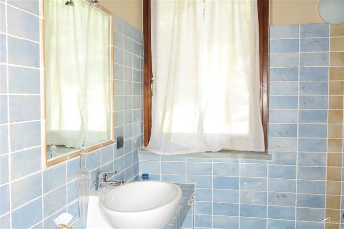 Image No.25-3 Bed Property for sale