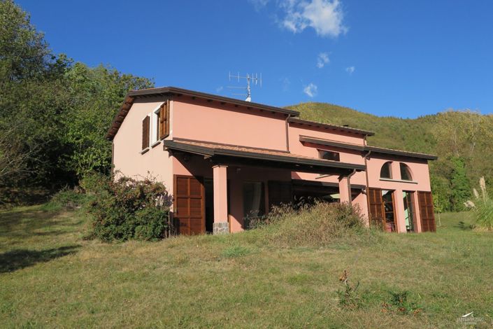 Image No.32-Propriété de 3 chambres à vendre à Bagnone