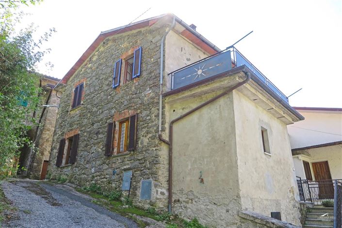 Image No.1-Propriété de 2 chambres à vendre à Bagnone
