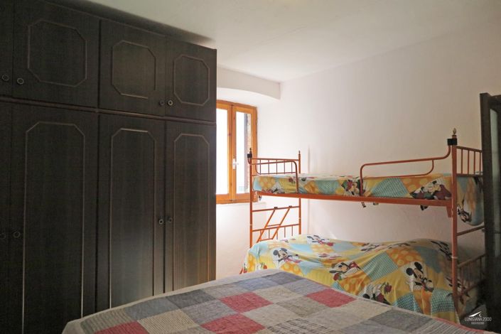 Image No.18-2 Bed Property for sale