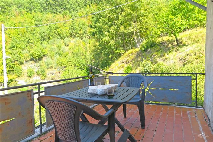 Image No.25-2 Bed Property for sale