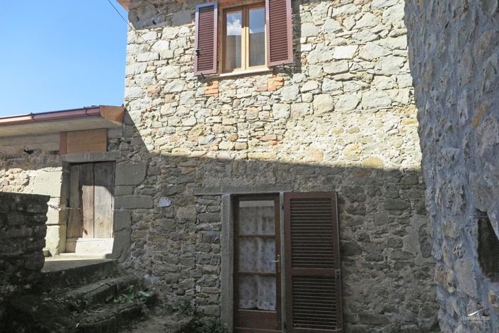Image No.3-Propriété de 2 chambres à vendre à Bagnone