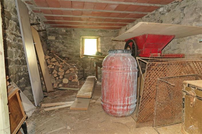 Image No.33-2 Bed Property for sale