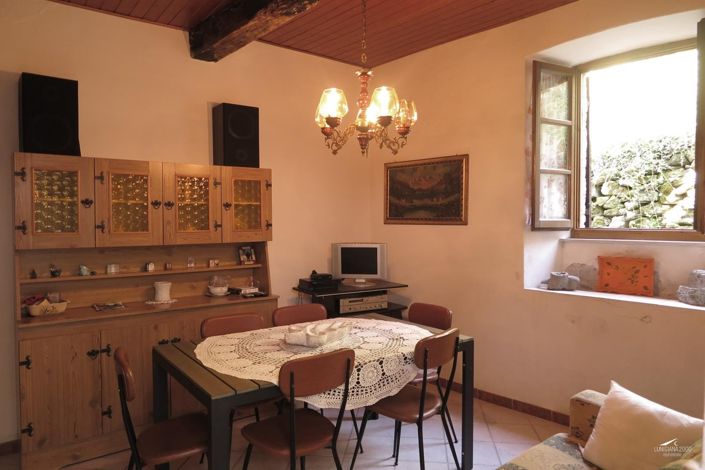 Image No.5-Propriété de 2 chambres à vendre à Bagnone