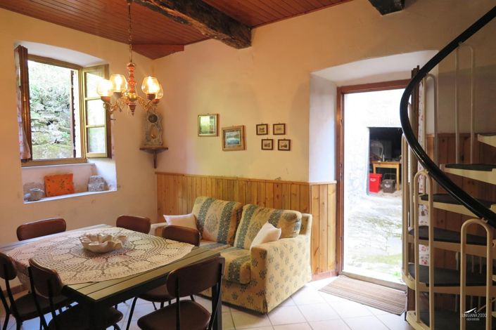 Image No.7-2 Bed Property for sale