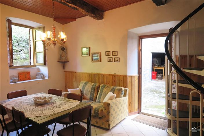 Image No.7-2 Bed Property for sale