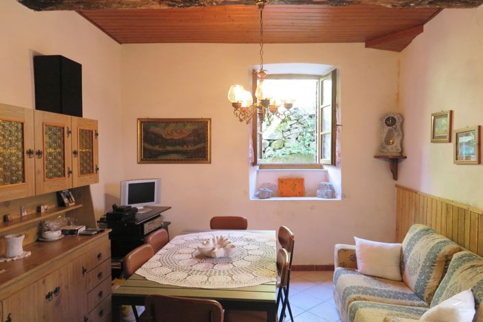 Image No.8-2 Bed Property for sale