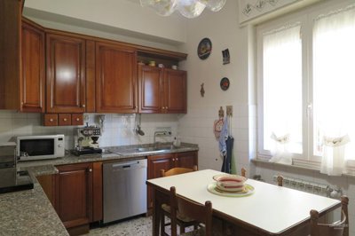 17018548830femltmynd6auq