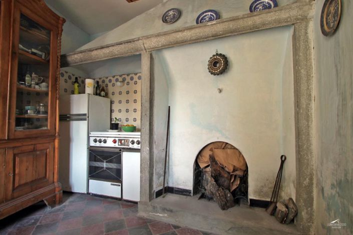 Image No.20-4 Bed Apartment for sale