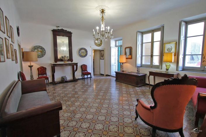Image No.3-Appartement de 4 chambres à vendre