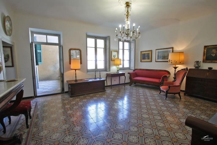 Image No.5-4 Bed Apartment for sale