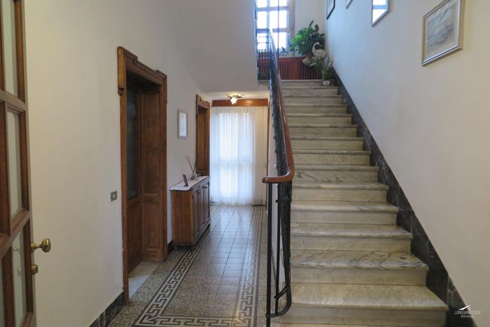 Image No.3-Propriété de 6 chambres à vendre à Bagnone