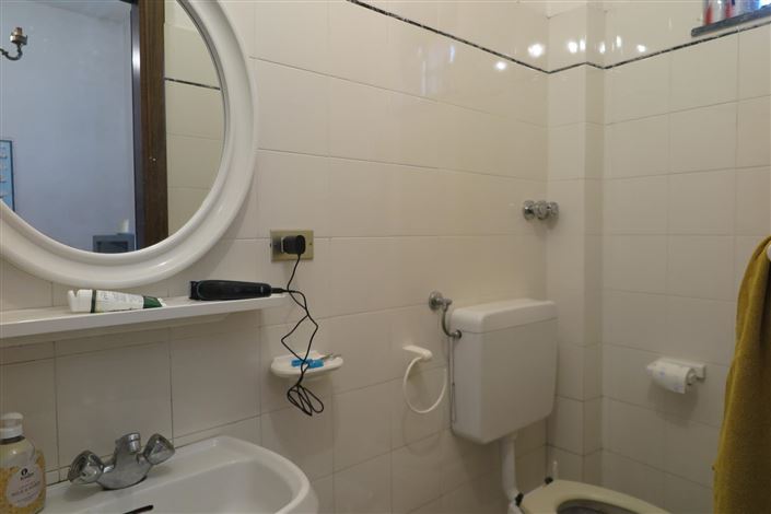 Image No.54-6 Bed Property for sale