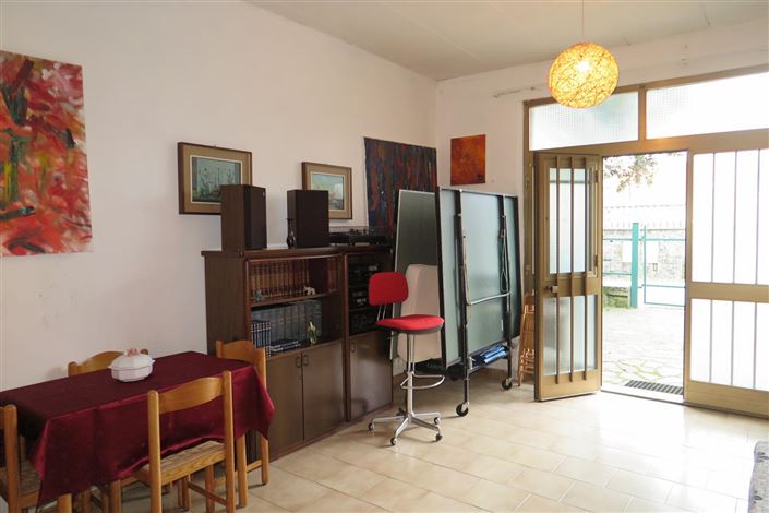 Image No.59-6 Bed Property for sale