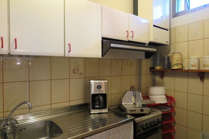 Image No.62-6 Bed Property for sale