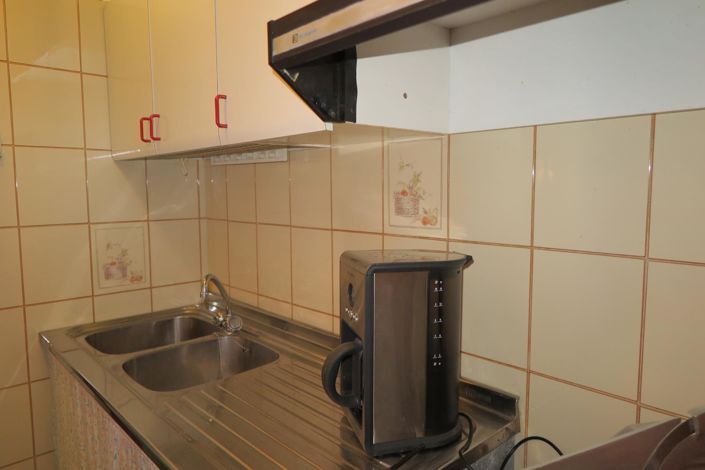 Image No.63-6 Bed Property for sale