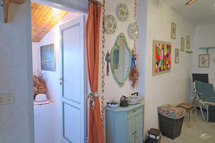 Image No.18-2 Bed Property for sale