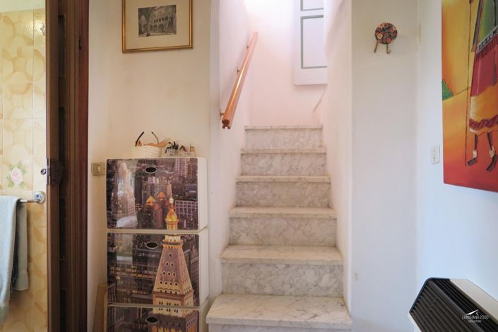 Image No.20-2 Bed Property for sale