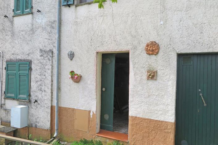 Image No.29-2 Bed Property for sale