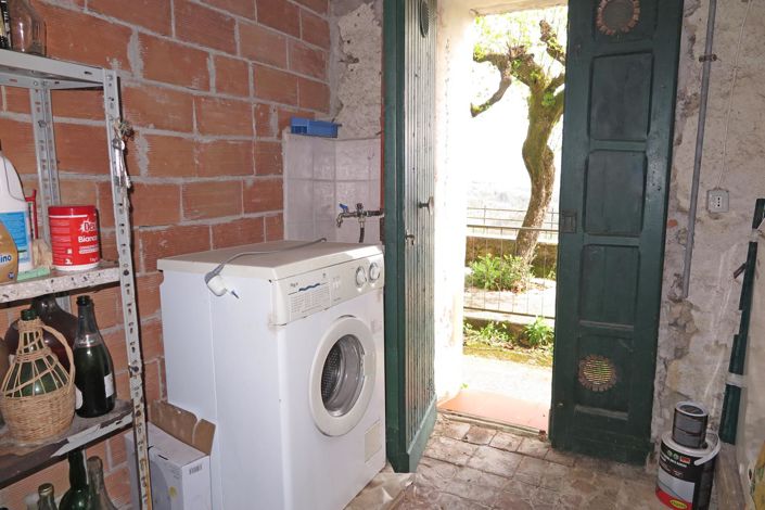 Image No.30-2 Bed Property for sale