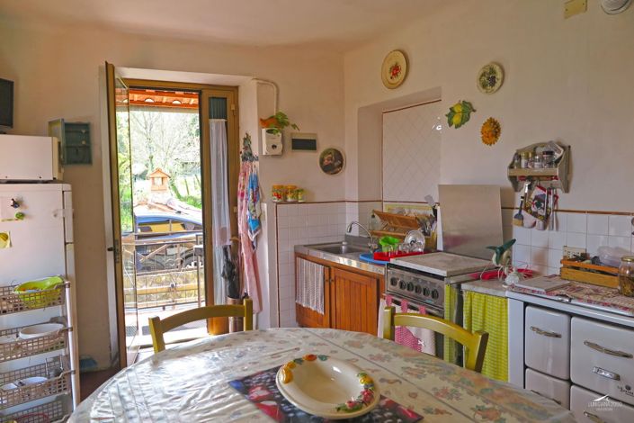 Image No.5-2 Bed Property for sale