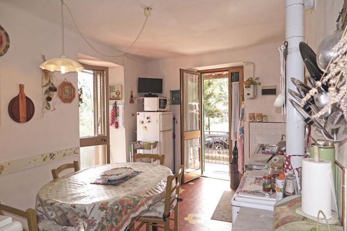 Image No.6-2 Bed Property for sale