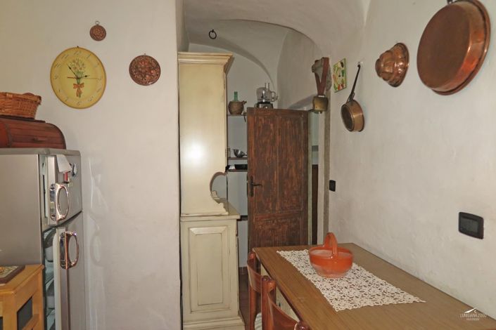 Image No.16-2 Bed Property for sale