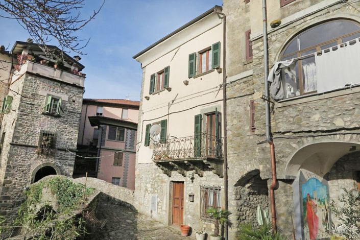 Image No.2-2 Bed Property for sale