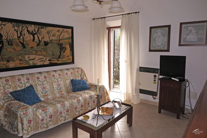 Image No.22-2 Bed Property for sale