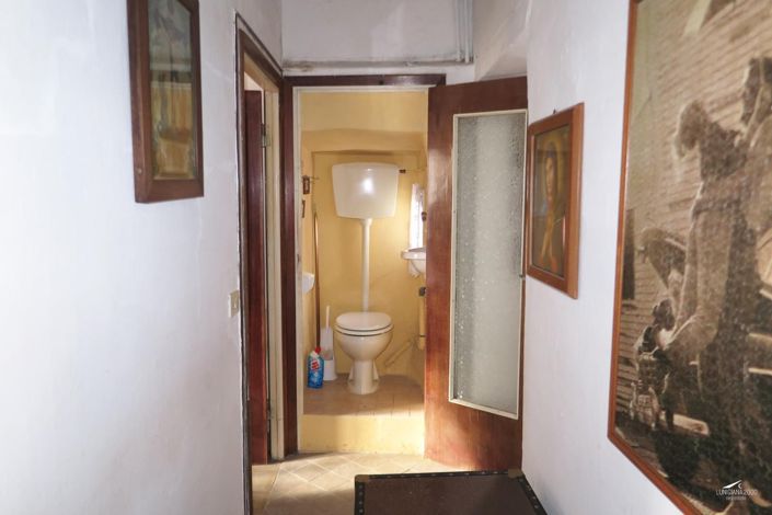 Image No.37-2 Bed Property for sale