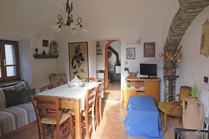 Image No.5-2 Bed Property for sale