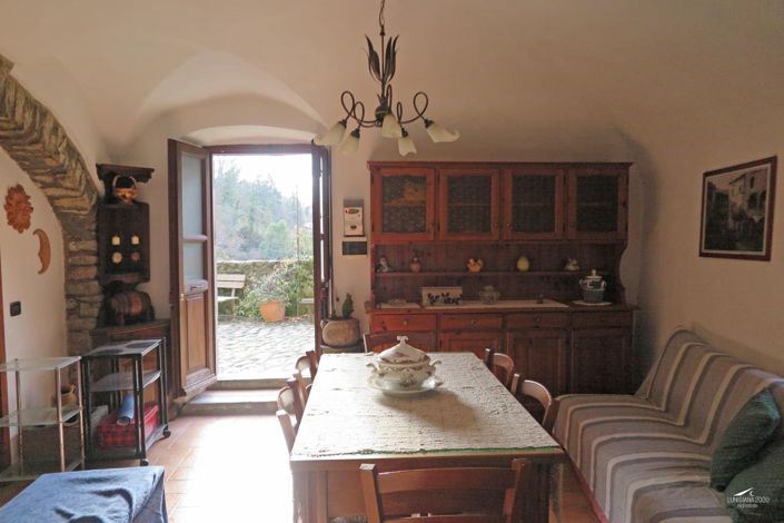 Image No.6-Propriété de 2 chambres à vendre à Bagnone