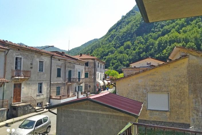 Image No.10-Appartement de 2 chambres à vendre à Fivizzano