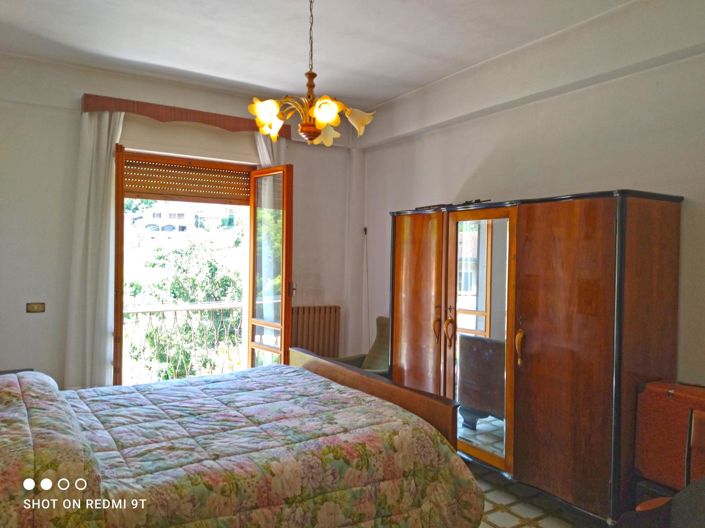 Image No.20-2 Bed Apartment for sale