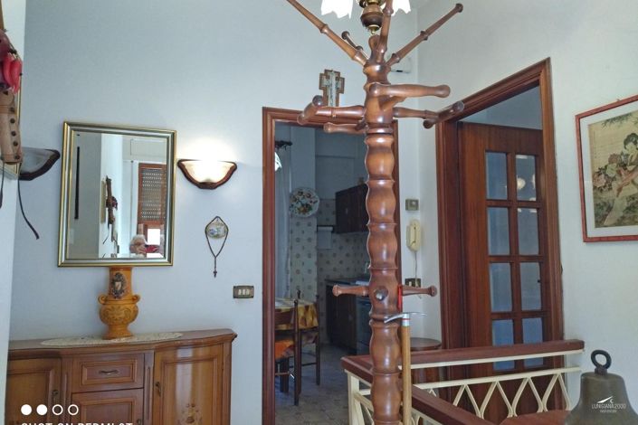 Image No.3-Appartement de 2 chambres à vendre à Fivizzano