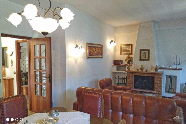 Image No.6-Appartement de 2 chambres à vendre à Fivizzano