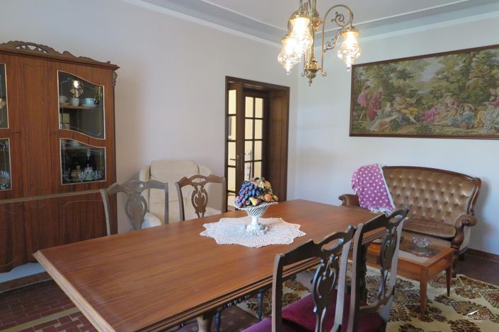 Image No.18-3 Bed Property for sale