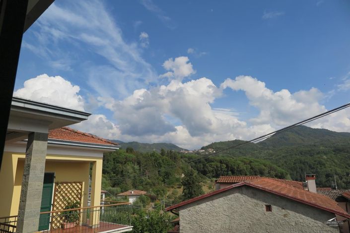 Image No.20-3 Bed Property for sale