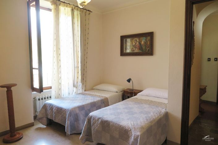 Image No.22-3 Bed Property for sale