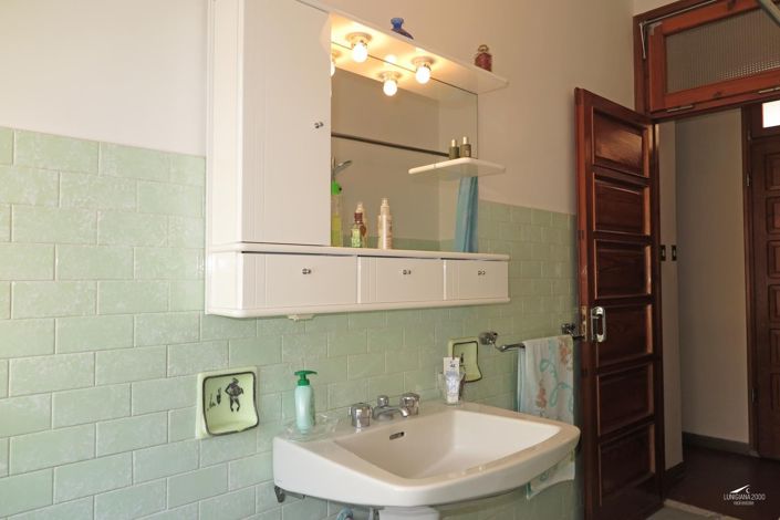 Image No.30-3 Bed Property for sale