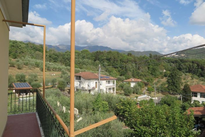 Image No.32-3 Bed Property for sale