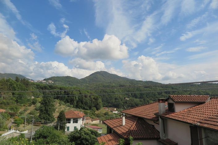 Image No.37-3 Bed Property for sale