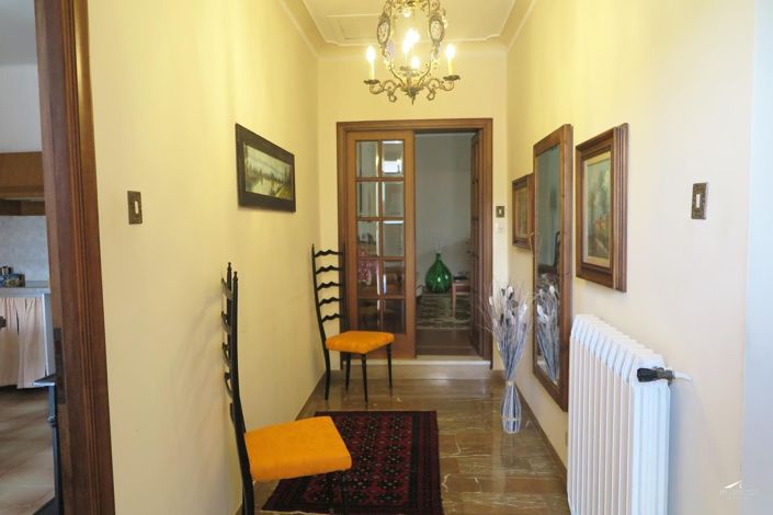 Image No.9-Propriété de 3 chambres à vendre à Bagnone