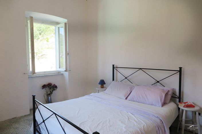 Image No.16-5 Bed Property for sale